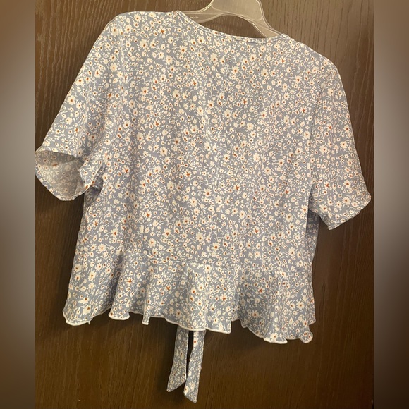 Shein Curve Duster Top Flowy Blue Floral Flutter Sleeve Women's 1XL Plus - Picture 7 of 8